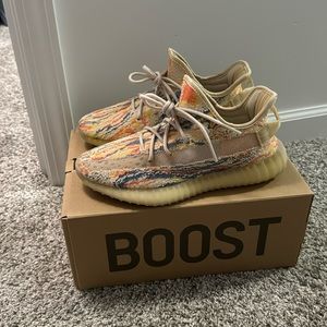 Yeezy Boost 350 V2